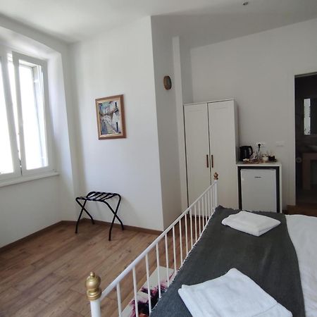 Papavero Rooms Пула Экстерьер фото