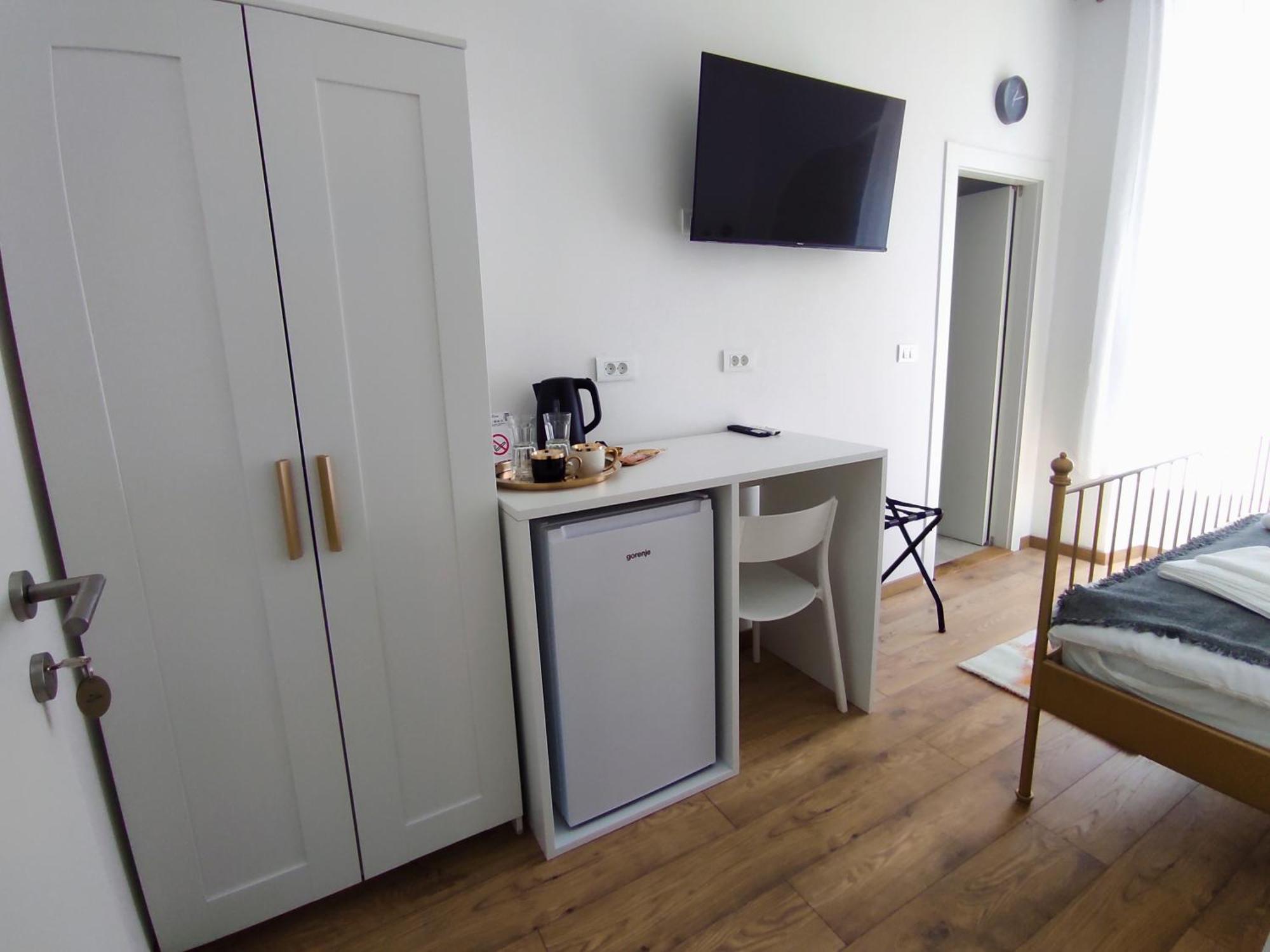 Papavero Rooms Пула Экстерьер фото